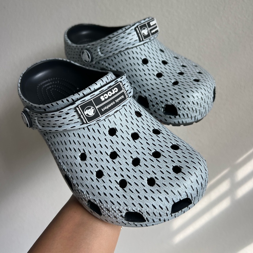 Kids Lightweight Ventilated Crocs - Black & White New in bag